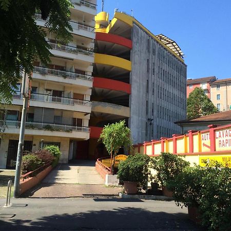 White Ribbon Hotel Milano Exterior foto